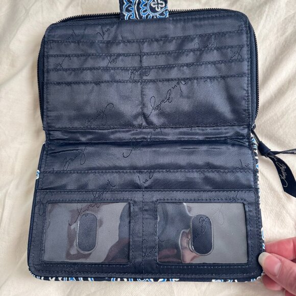 Vera Bradley Turn Lock Wallet Bandana Blue​ - Picture 2 of 7